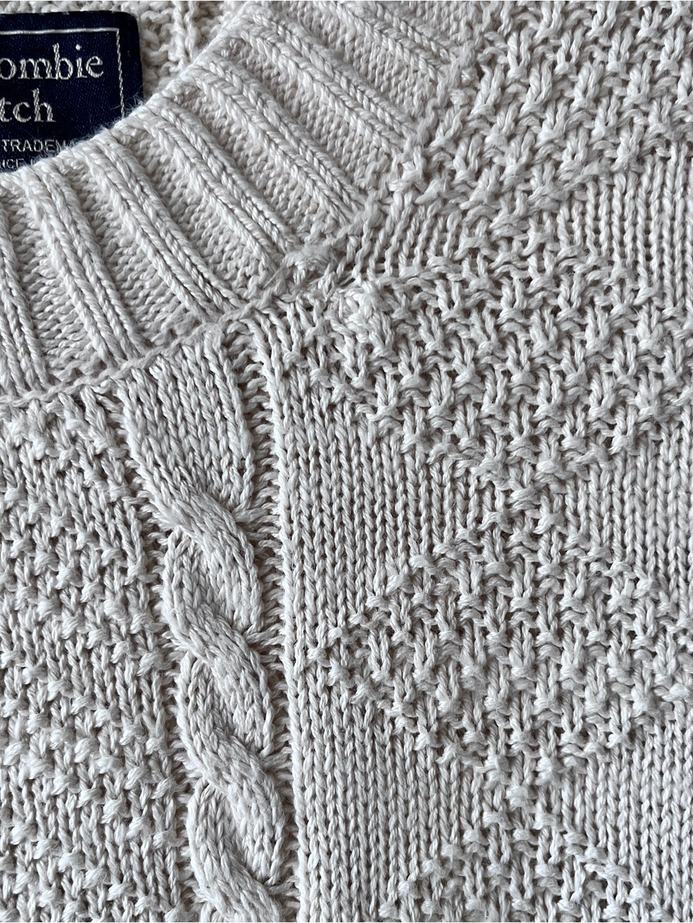 Abercrombie & Fitch Men's 100% Cotton Cream Cable Knit Crew Neck Sweater Size M - Picture 10 of 12